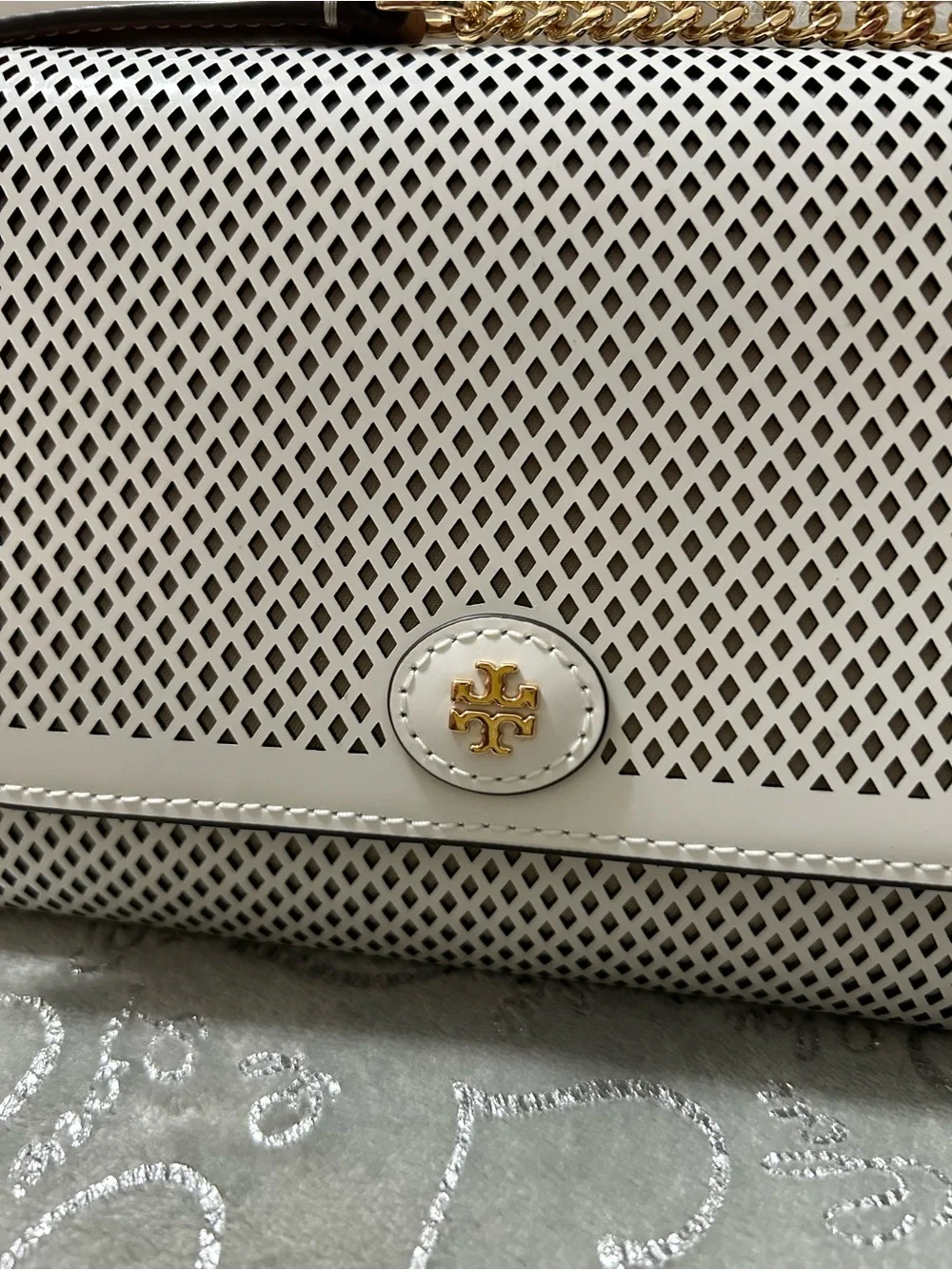 NWT Tory Burch, Sm White Fleming Diamond Perforated Convertible Leather Crossbod